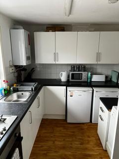 6 bedroom flat share to rent, Southampton Road, Ringwood