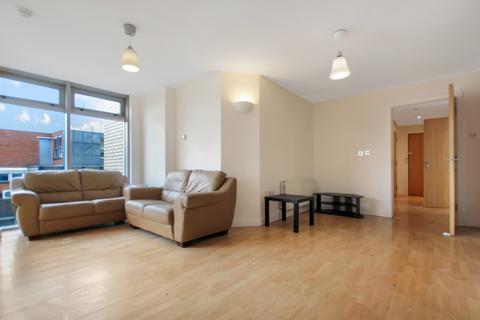 3 bedroom flat to rent, Headstone Road HA1