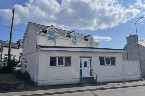 3 bedroom semi-detached house for sale, Amlwch, Isle of Anglesey