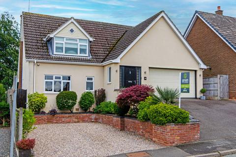 4 bedroom detached house for sale, Chestnut Lane, Tamworth B79