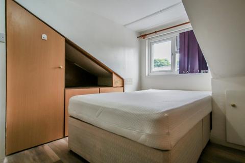 6 bedroom terraced house to rent, Hubert Road, Birmingham B29