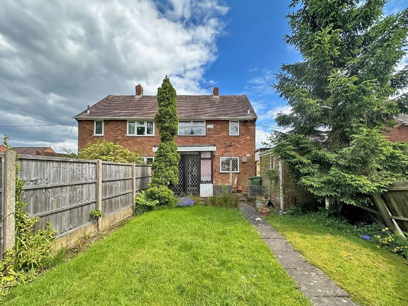 Gadsby Avenue, Ashmore Park, Wednesfield 2 bed semi-detached house - £ ...