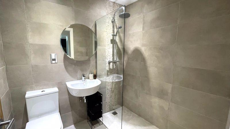 Ground Floor Shower
