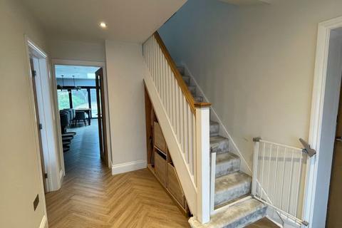 40 Berryfields, Aldridge, Walsall, WS9 0EE