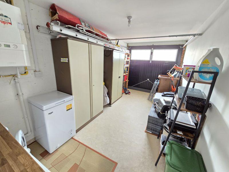 Garage/Utility Area