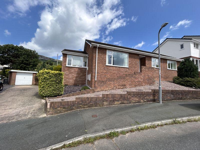 Cae America, Llanfairfechan 3 bed detached bungalow for sale £360,000