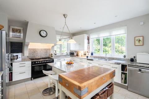 4 bedroom detached house for sale, Ridgeway Road