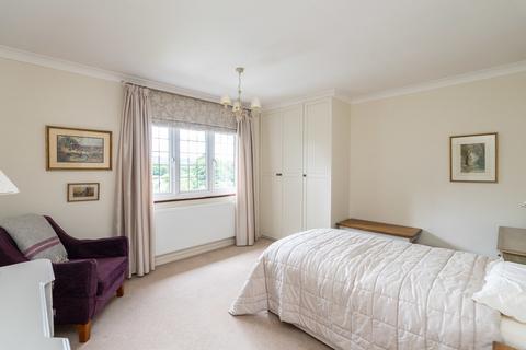 Westmount Ridgeway Road, Dorking, RH4 3AT