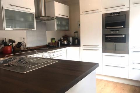 2 bedroom apartment to rent, Barge House Road, London