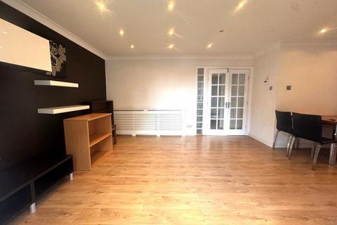 2 bedroom apartment to rent, Barge House Road, London