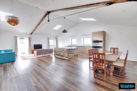 4 bedroom barn conversion to rent, Hoggington Lane, Southwick