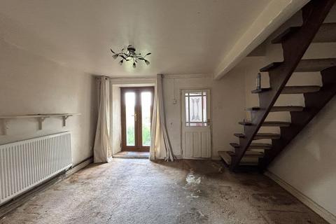 2 bedroom cottage for sale, New Street, Stoke-On-Trent