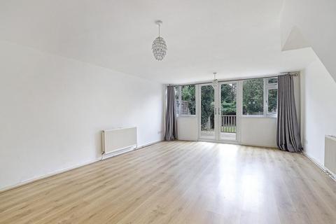 3 Highfield Green, Epping, CM16 5HB