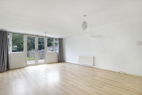 3 Highfield Green, Epping, CM16 5HB
