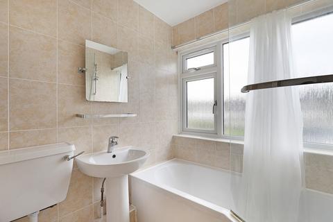 3 Highfield Green, Epping, CM16 5HB
