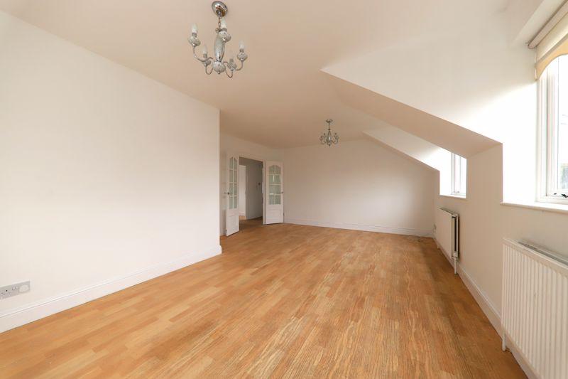 Bury Lane, Rickmansworth WD3 2 bed apartment for sale £395,000
