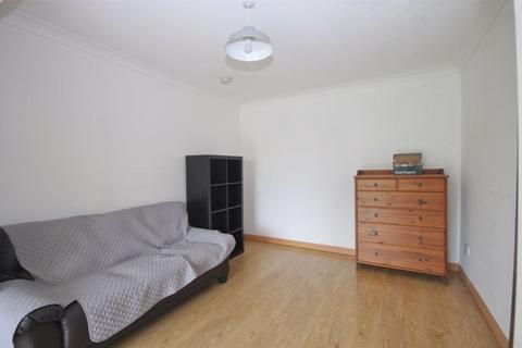 10 Middleton Avenue, Greenford, UB6 8BB