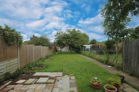 10 Middleton Avenue, Greenford, UB6 8BB