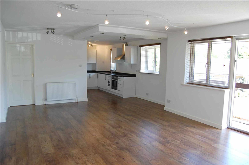 Middlebrook Drive, Lostock *... 2 bed apartment to rent £650 pcm (£