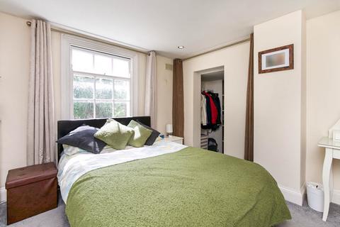2 bedroom flat to rent, Clapham Road