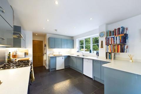 Swallow Cottage Burnthouse, St Gluvias, Penryn, TR10 9AS