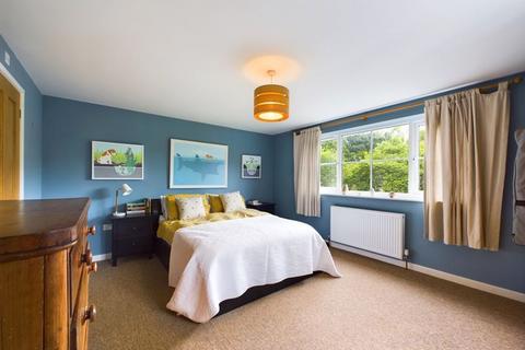 Swallow Cottage Burnthouse, St Gluvias, Penryn, TR10 9AS