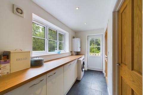 Swallow Cottage Burnthouse, St Gluvias, Penryn, TR10 9AS