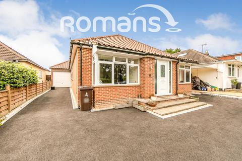 4 bedroom bungalow to rent, Loddon Bridge Road