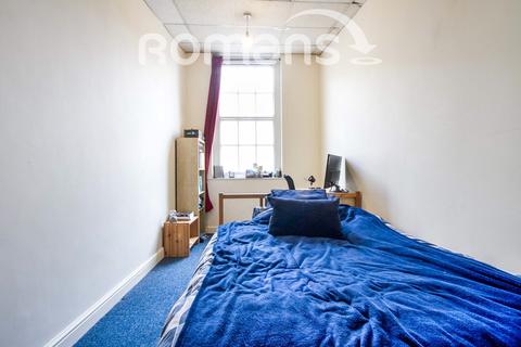 3 bedroom flat to rent, Park street, Bristol