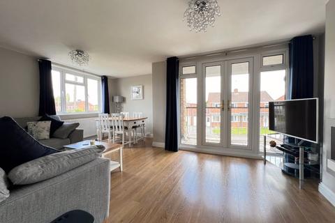 3 bedroom apartment for sale, Oxstalls Way, Longlevens, Gloucester, GL2 9JQ