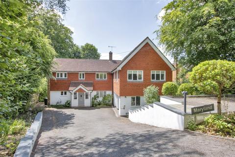 5 bedroom detached house for sale, Innhams Wood, Crowborough, East Sussex, TN6