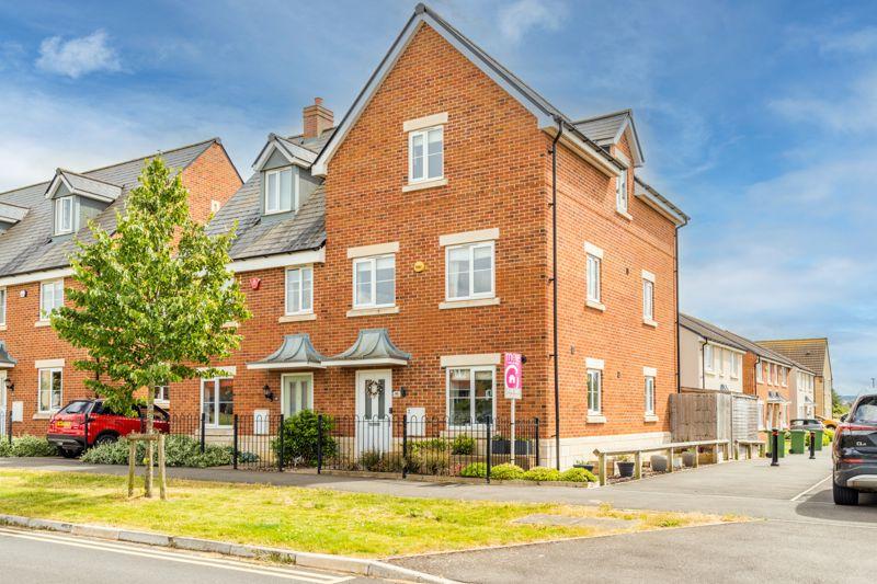 Vale Road, Cheltenham GL52 4 bed semidetached house for sale £382,000