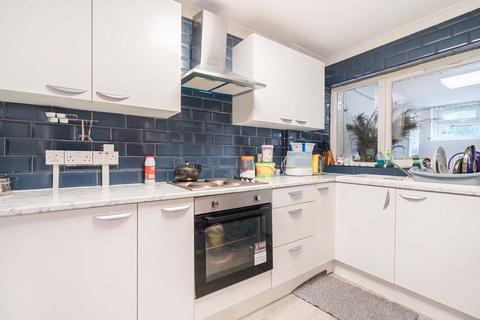 3 bedroom terraced house to rent, Addison Road, London SE25