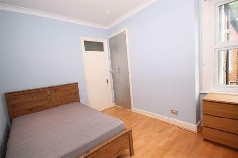 1 bedroom flat to rent, James Avenue, Willesden Green