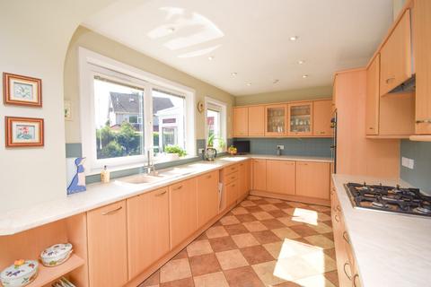 41 St. Marys Drive, Perth, PH2 7BY