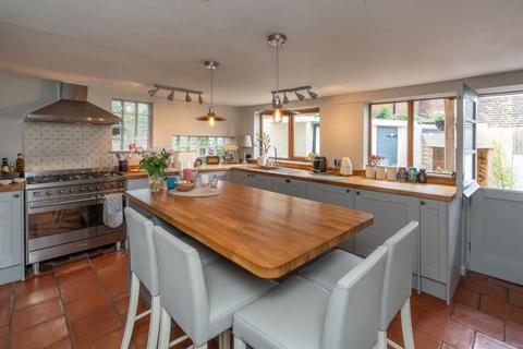 4 bedroom detached house for sale, Bromsgrove Road, Stourbridge DY9