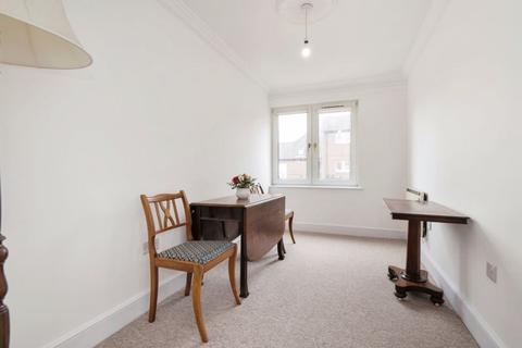 2 bedroom retirement property for sale, St. Swithun Street, Winchester SO23