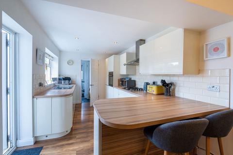 57 Brynau Road, Caerphilly, CF83 1PF