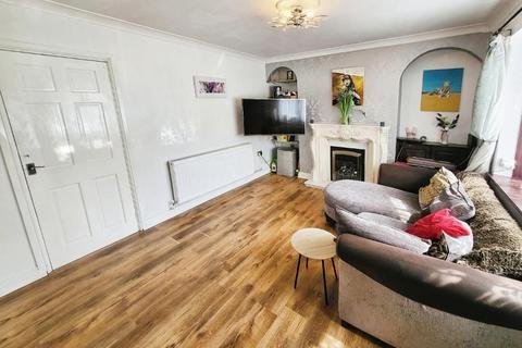 3 bedroom terraced house for sale, Rosecroft Drive, Daybrook, Nottingham, NG5 6EL