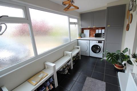 19 Wheathead Drive, Keighley, BD22 6LH