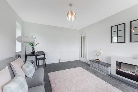 1/2, 17 Lethamhill Road, Glasgow, G33 2SG