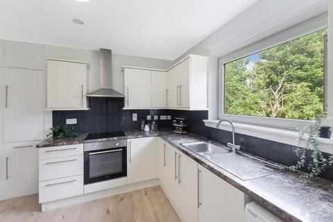 1/2, 17 Lethamhill Road, Glasgow, G33 2SG