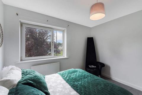 1/2, 17 Lethamhill Road, Glasgow, G33 2SG