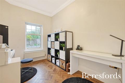 8 Hanover Place, Warley, Brentwood, CM14 5WE