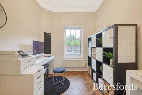 8 Hanover Place, Warley, Brentwood, CM14 5WE