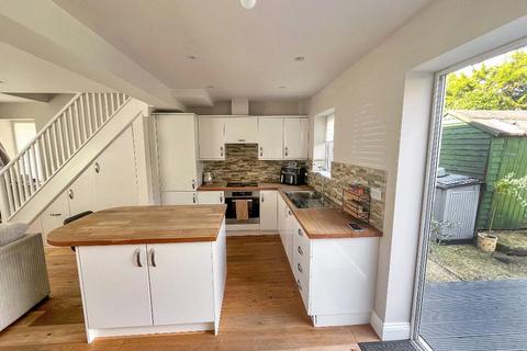 2 bedroom semi-detached house for sale, New Addington, South Croydon CR0