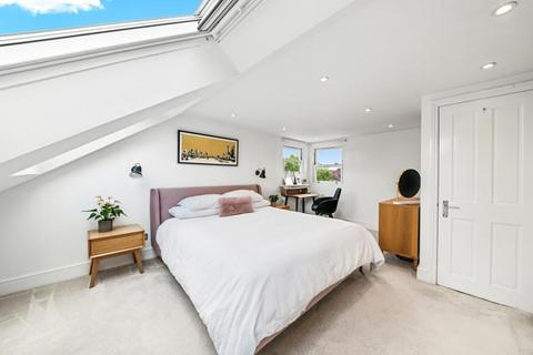 3 bedroom maisonette for sale, Oaklands Road, Hanwell, London, W7 1HS