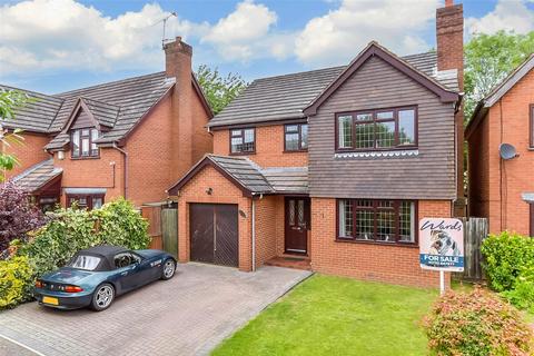 4 bedroom detached house for sale, Macaulay Close, Larkfield, Aylesford, Kent