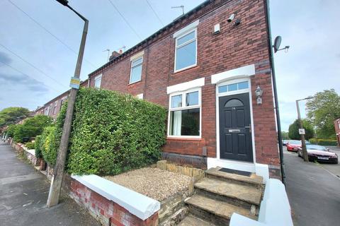 2 bedroom end of terrace house to rent, Lloyd Street, Heaton Norris, Stockport, SK4