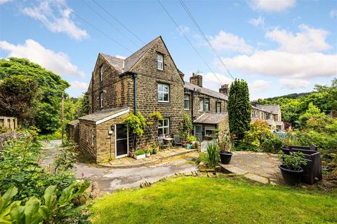 2 bedroom end of terrace house for sale, Wall Hill Road, Dobcross, Saddleworth